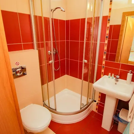 Δωμάτια σε οικογενειακή κατοικία Bar-kawiarnia Basia Goscinne