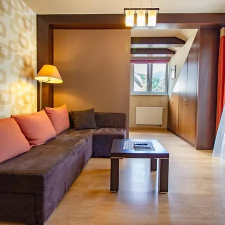 Δωμάτια σε οικογενειακή κατοικία Bar-kawiarnia Basia Goscinne